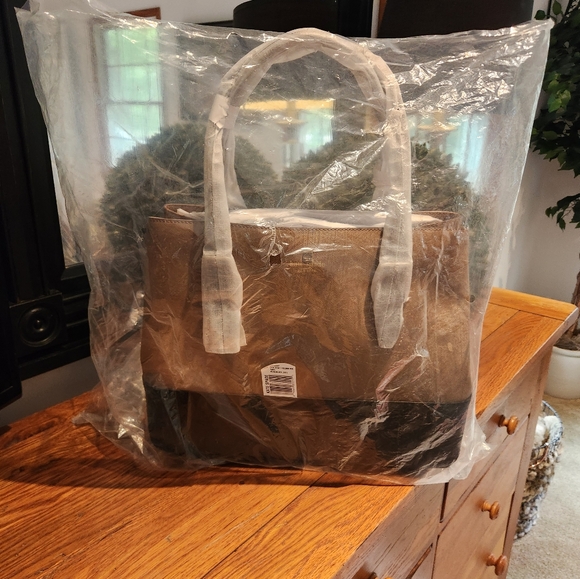 Kate Spade NY Cove Street Color Block dune/black Purse NWT - Picture 9 of 13